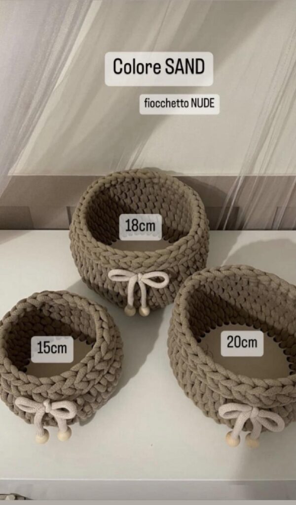 Cestino rotondo fatto a mano all'uncinetto (1 colore)