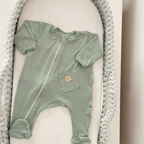 Tutina in bamboo verde 0-3mesi